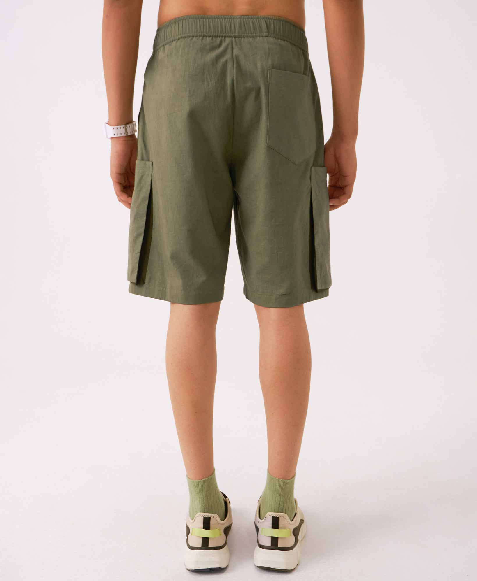 Color_Groovy Green M